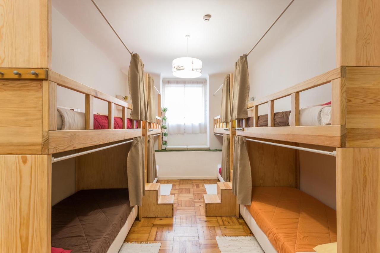 Bed 10-Bed Mixed Dormitory Room